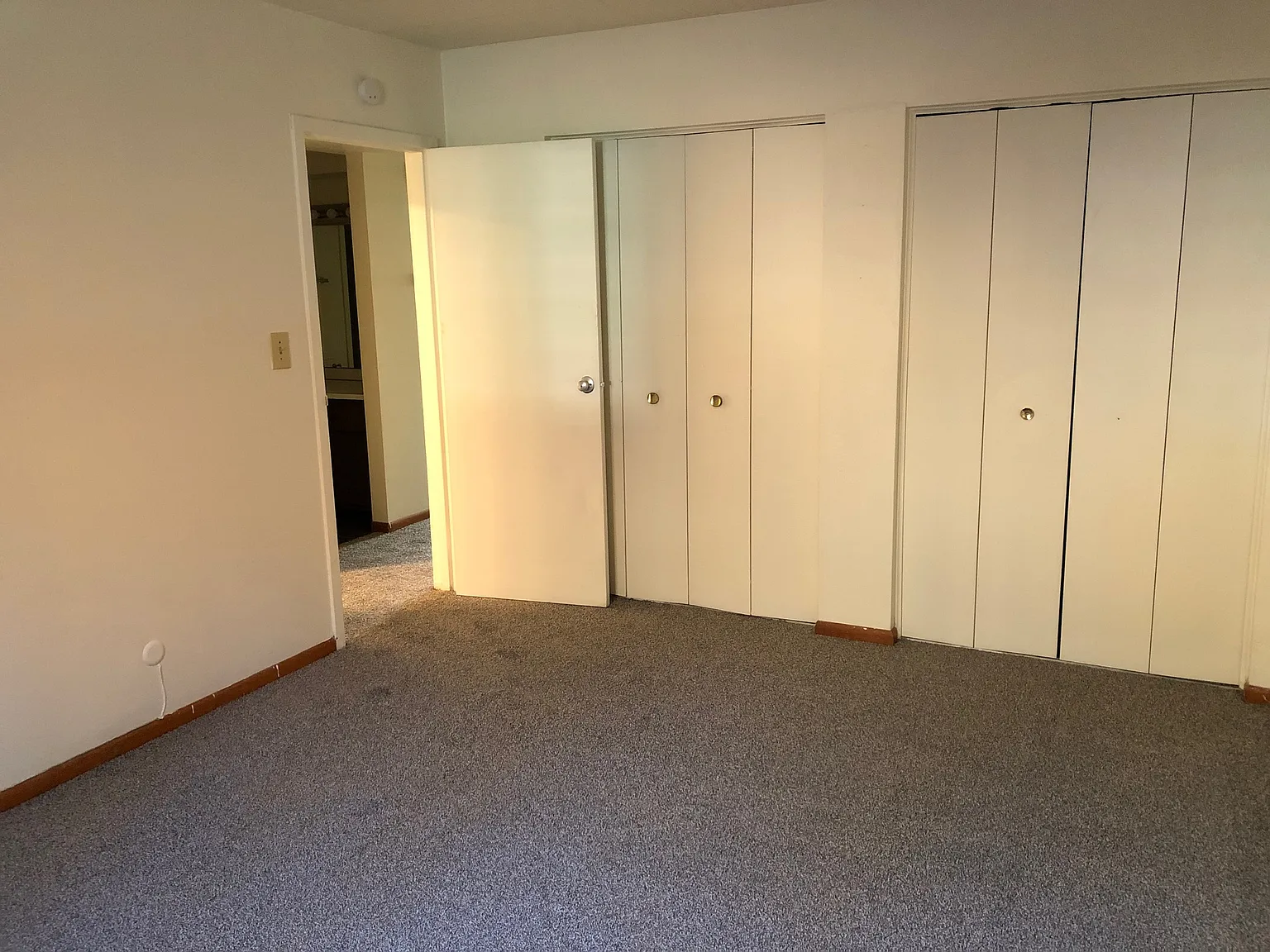 2 bed, $895 — Photo 4