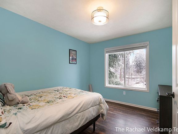 5th image of 5974 Autumn Crest Dr SE
