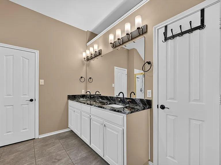 2720 Windstone Way — Photo 16