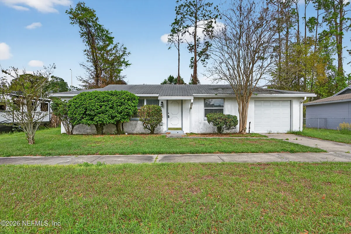 Building Photo - 726 Perryman Ln W
