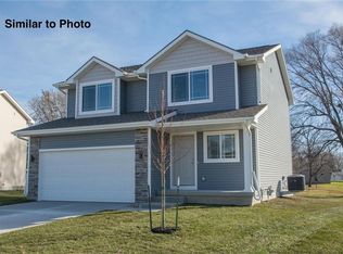 702 Bradford Dr, Norwalk, IA 50211