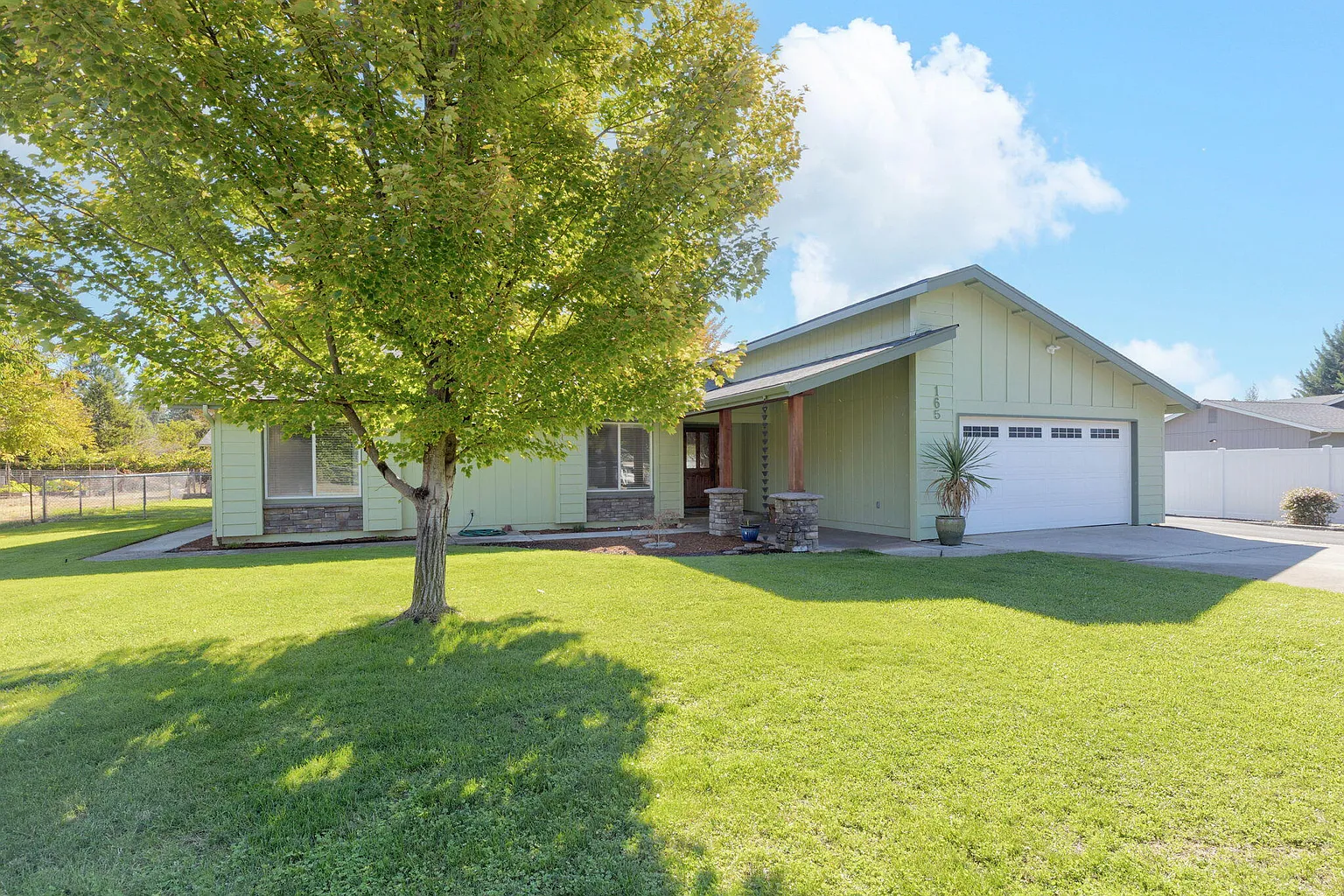 165 Sunbeam Cir photo 1
