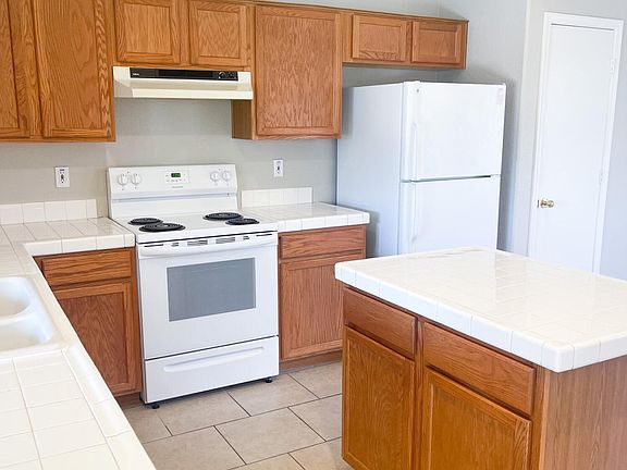 2nd image of 3413 W Steinbeck Dr