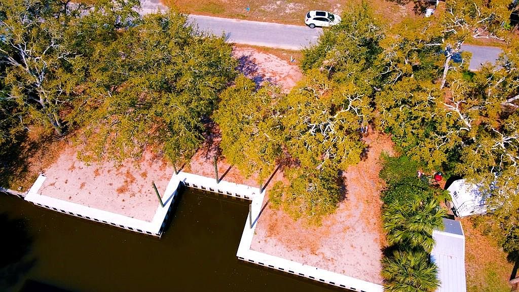 70 E 6th Ave, Horseshoe Beach, FL 32648 MLS 790418 Zillow