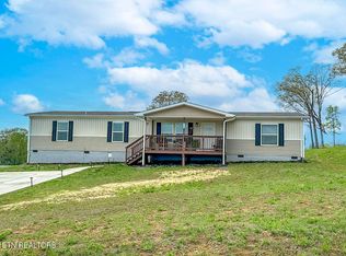 306 Bungalow Dr, Dandridge, TN 37725