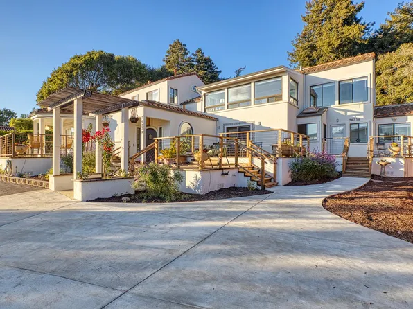 7433 Mesa Dr, Aptos, CA 95003