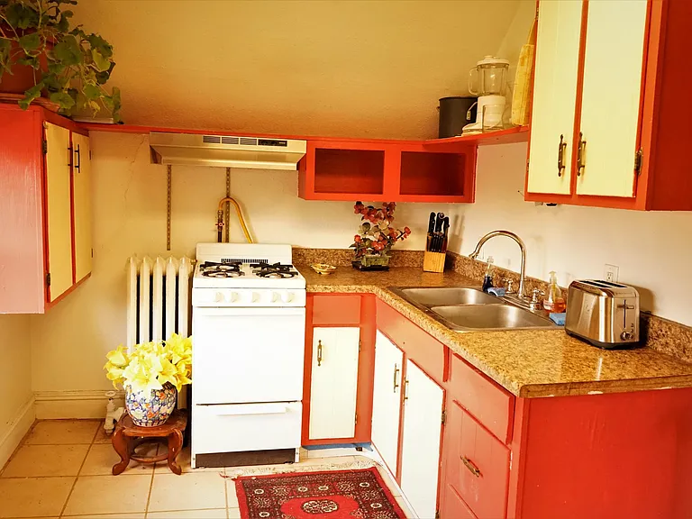 1424 Madison St #3 — Photo 7