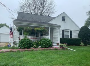 208 Lynn St, Washington, IL 61571