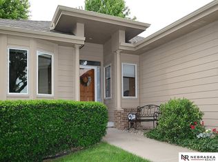13469 Meredith Ave, Omaha, NE 68164