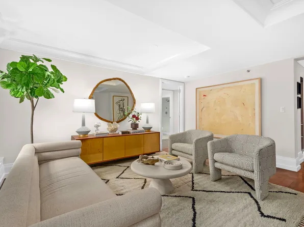140 East 63rd Street 9B image 3 of 16