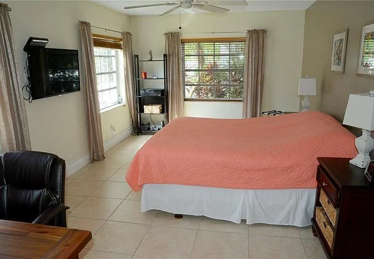 6499 Bay Club Dr #2 — Photo 14
