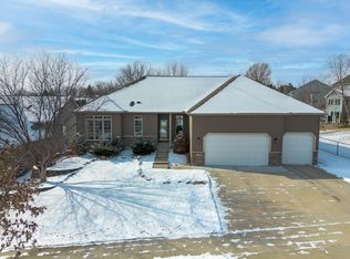 6245 25th Ave NW, Rochester, MN 55901