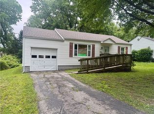 6741 Barton St, Shawnee, KS 66203