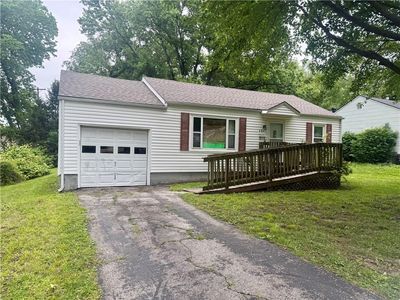 6741 Barton St, Shawnee, KS, 66203