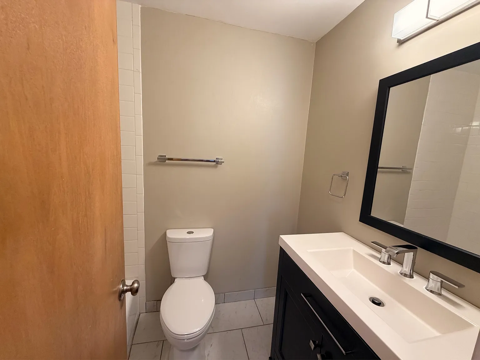 1092 Sherbrooke Drive - 1 — Photo 2