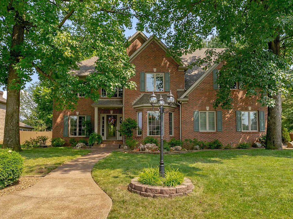 1st image of 3444 Woodview Dr