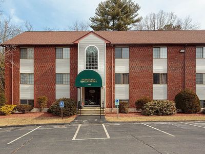 2200 Skyline Dr Unit 2, Lowell, MA, 01854