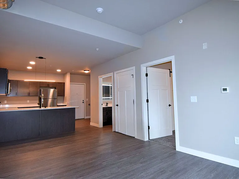Beaverbrook Apartments — Photo 72
