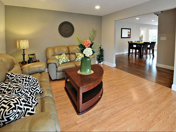 3rd image of 6175 Everglades Ct