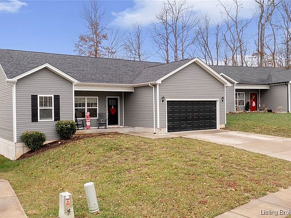 3rd image of 936 Twin Oaks Drive