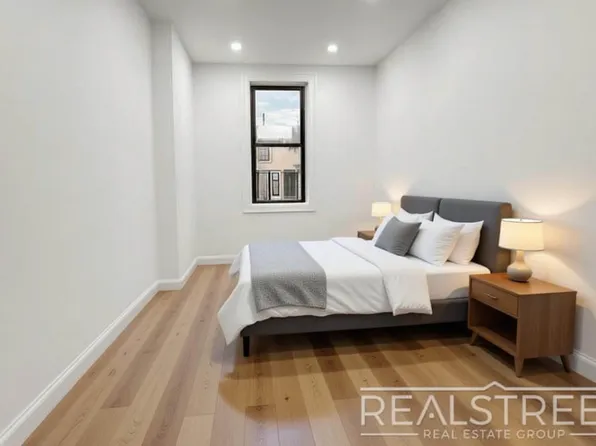 375 Madison Street image 3 of 6