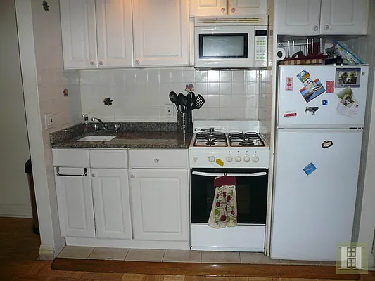 Rented by Halstead Real Estate | media 30