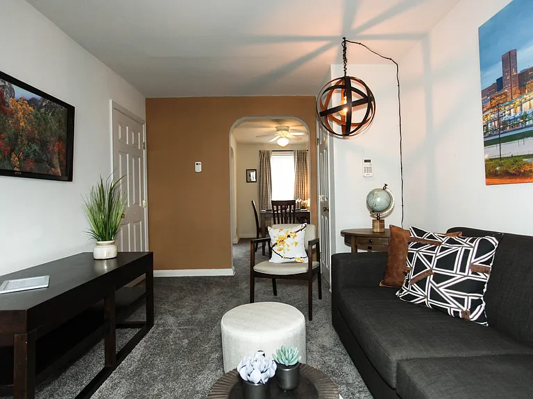Westland Gardens Apartments and Townhouses — Photo 24