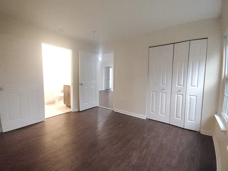 2nd Master Suite attached to bath