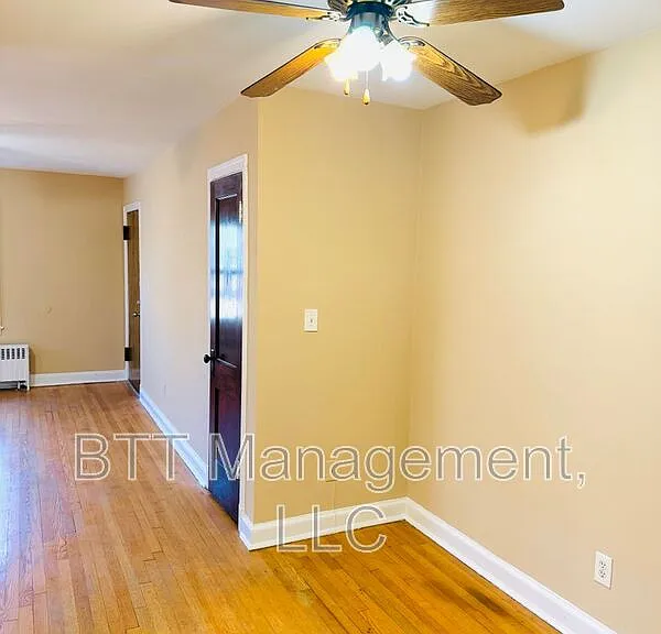 8408 Greenwood Ave #3 — Photo 44