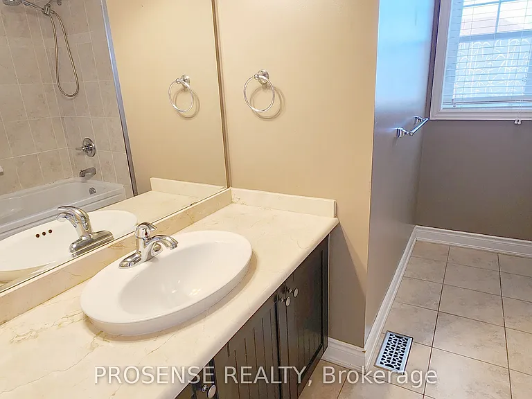190 Nisbet Blvd — Photo 34