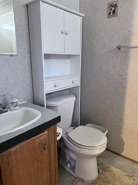 2nd image of 840 Campbell Town Rd