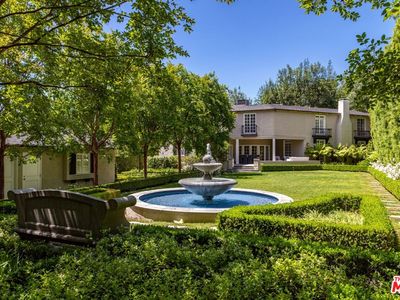 722 N Alpine Dr, Beverly Hills, CA, 90210