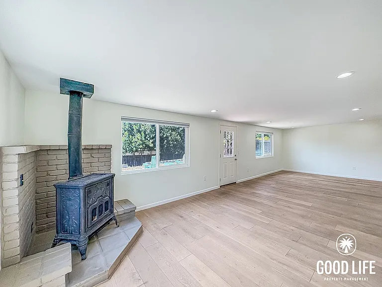 579 Gold Dr — Photo 10
