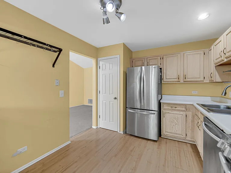 2403 Mallow Ct #Z2 — Photo 10