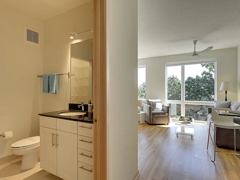 Coze Flats — Photo 13