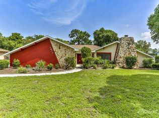 7871 Floral Dr, Weeki Wachee, FL 34607