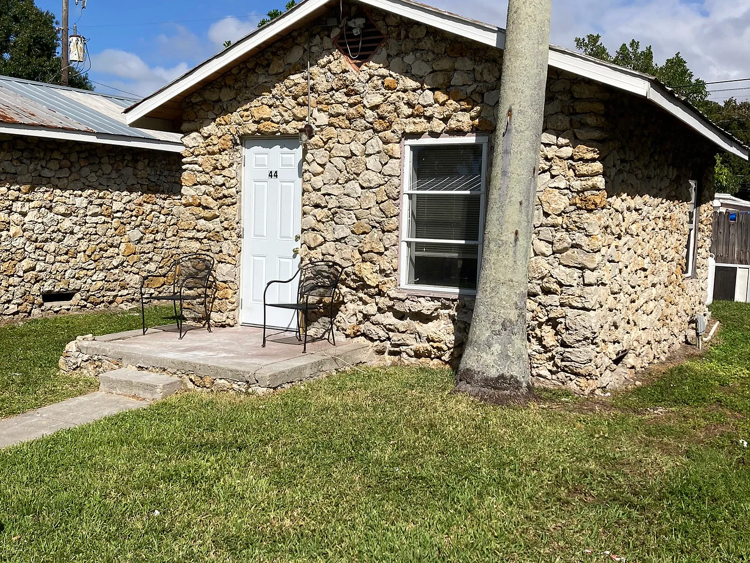 Studio, 400 sqft, $1,150 — Photo 1