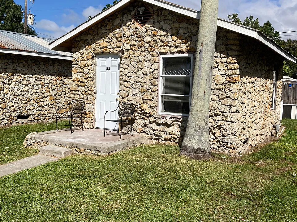 44 Cypress St
