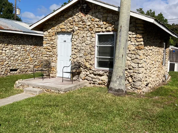 44 Cypress St, North Fort Myers, FL 33903