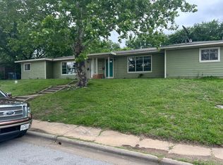 6 Pershing Dr, Denison, TX 75020