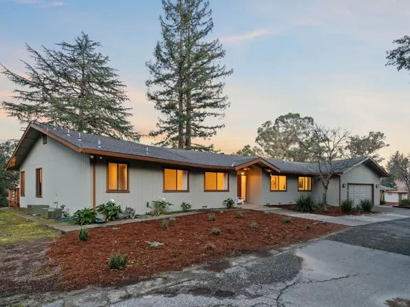 19330 Black Rd, Los Gatos, CA 95033