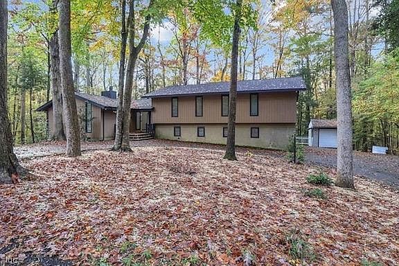 4th image of 304 Hempstead Rd