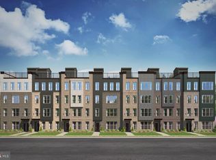 6709 Belcrest Rd, Hyattsville, MD 20782