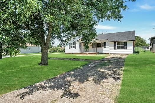 2nd image of 1301 N Crain St