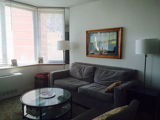 Rented by Fischer Group Realty, LLC | media 7