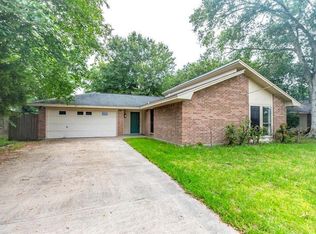 9760 Landis Dr, Beaumont, TX 77707