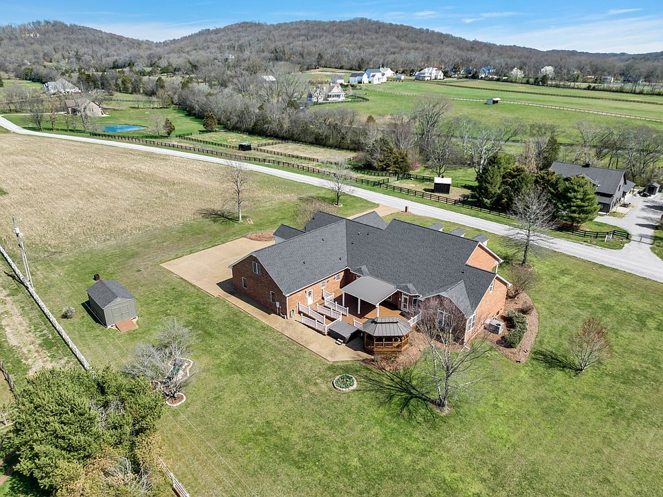 1st image of 2805 Leonard Creek Ln