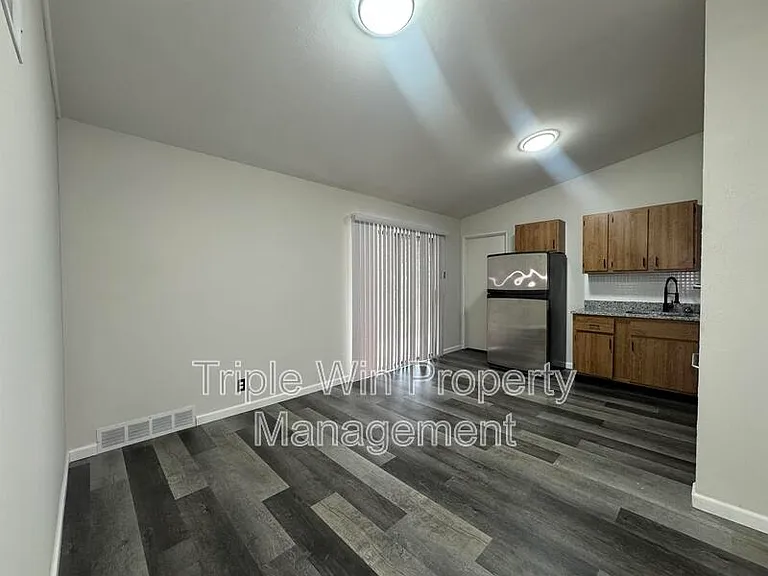 1105 Cheyenne Dr — Photo 7