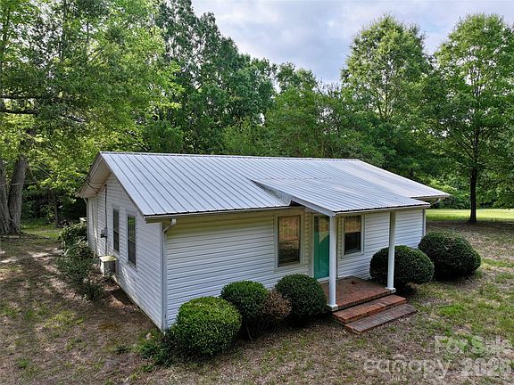 3rd image of 5059 Brown Creek Church Rd