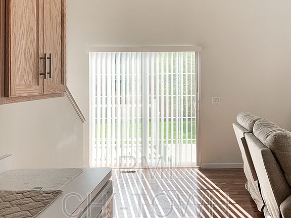 2nd image of 268 N Smith St